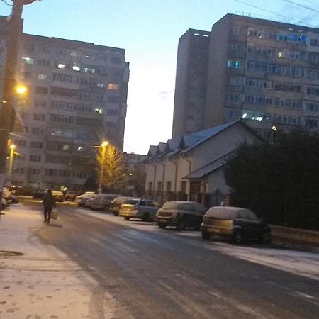 Garsoniera Apartamento Buzău Exterior foto